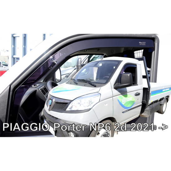 ΑΝΕΜΟΘΡΑΥΣΤΕΣ ΓΙΑ PIAGGIO PORTER NP6 2D 2021+ ΖΕΥΓΑΡΙ ΑΠΟ ΕΥΚΑΜΠΤΟ ΦΙΜΕ ΠΛΑΣΤΙΚΟ HEKO - 2 ΤΕΜ