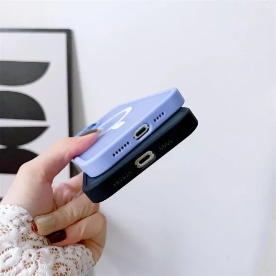 Gepanzerte magnetische iPhone 14 Plus MagSafe Color Matte Hülle – Lila