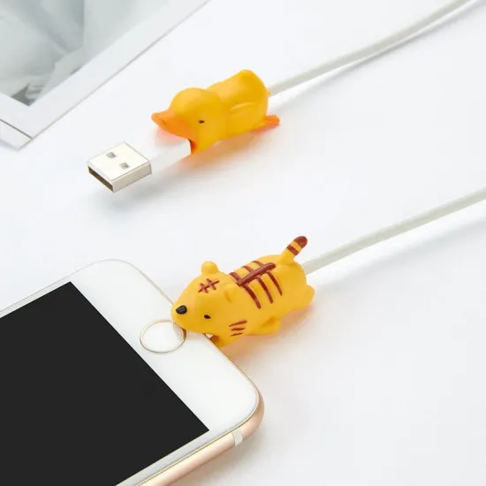 Hedgehog-shaped phone cable cover