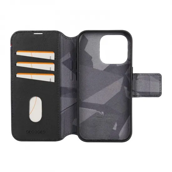Decoded Detachable Wallet Case Leather with MagSafe for iPhone 15 Pro - Black